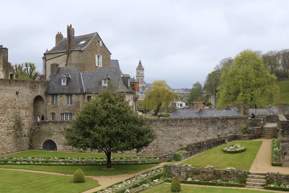 Photo du château de Vannes, Bretagne. Agence SEO