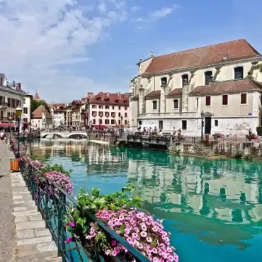 Photo du centre ville d'Annecy, agence SEO