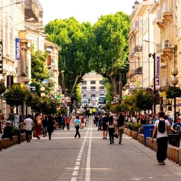 Photo du centre ville d'Avignon agence SEO